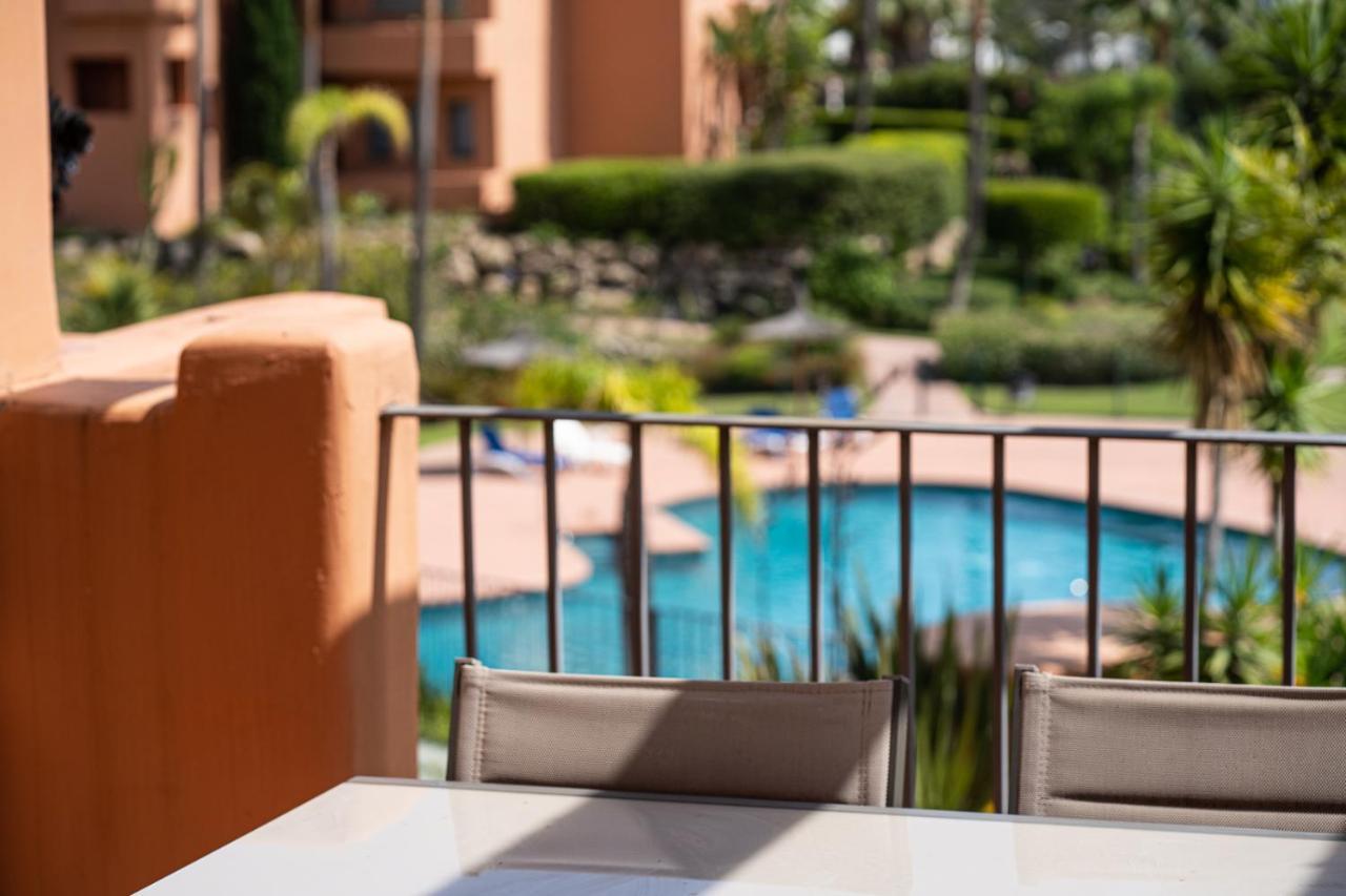 El Sol Sotoserena 2 Bedroom Apartment Estepona Ngoại thất bức ảnh